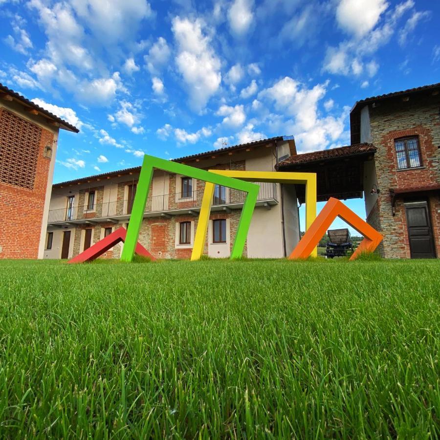 Le Cornici - Cascina Di Charme Hotel Diano d'Alba Exterior photo