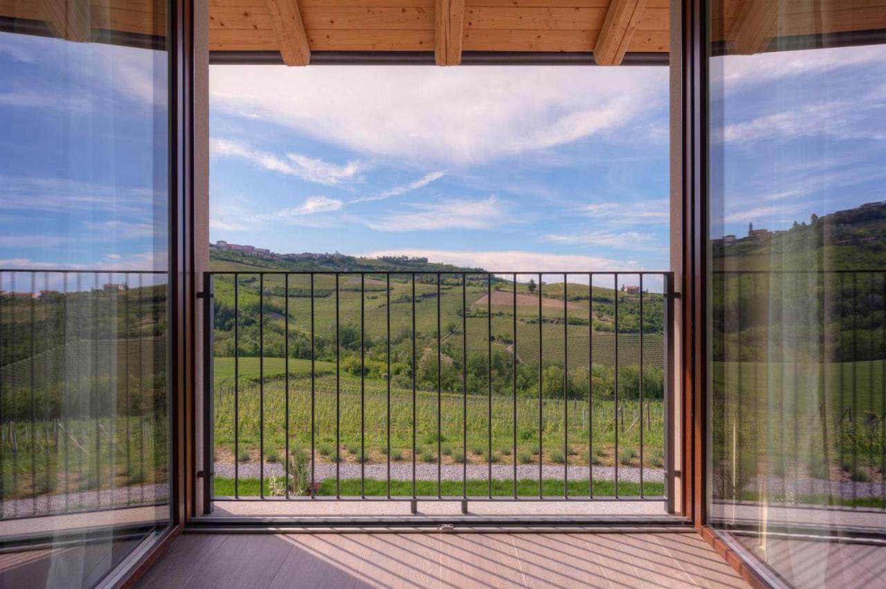 Le Cornici - Cascina Di Charme Hotel Diano d'Alba Exterior photo